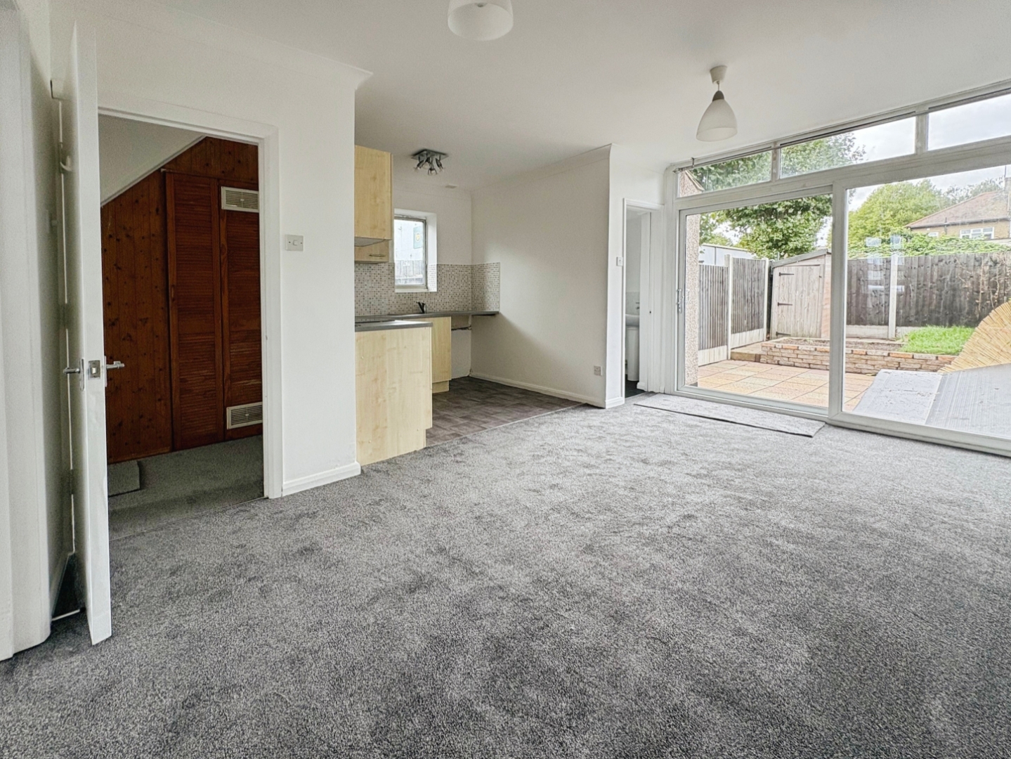 Lounge/Kitchen